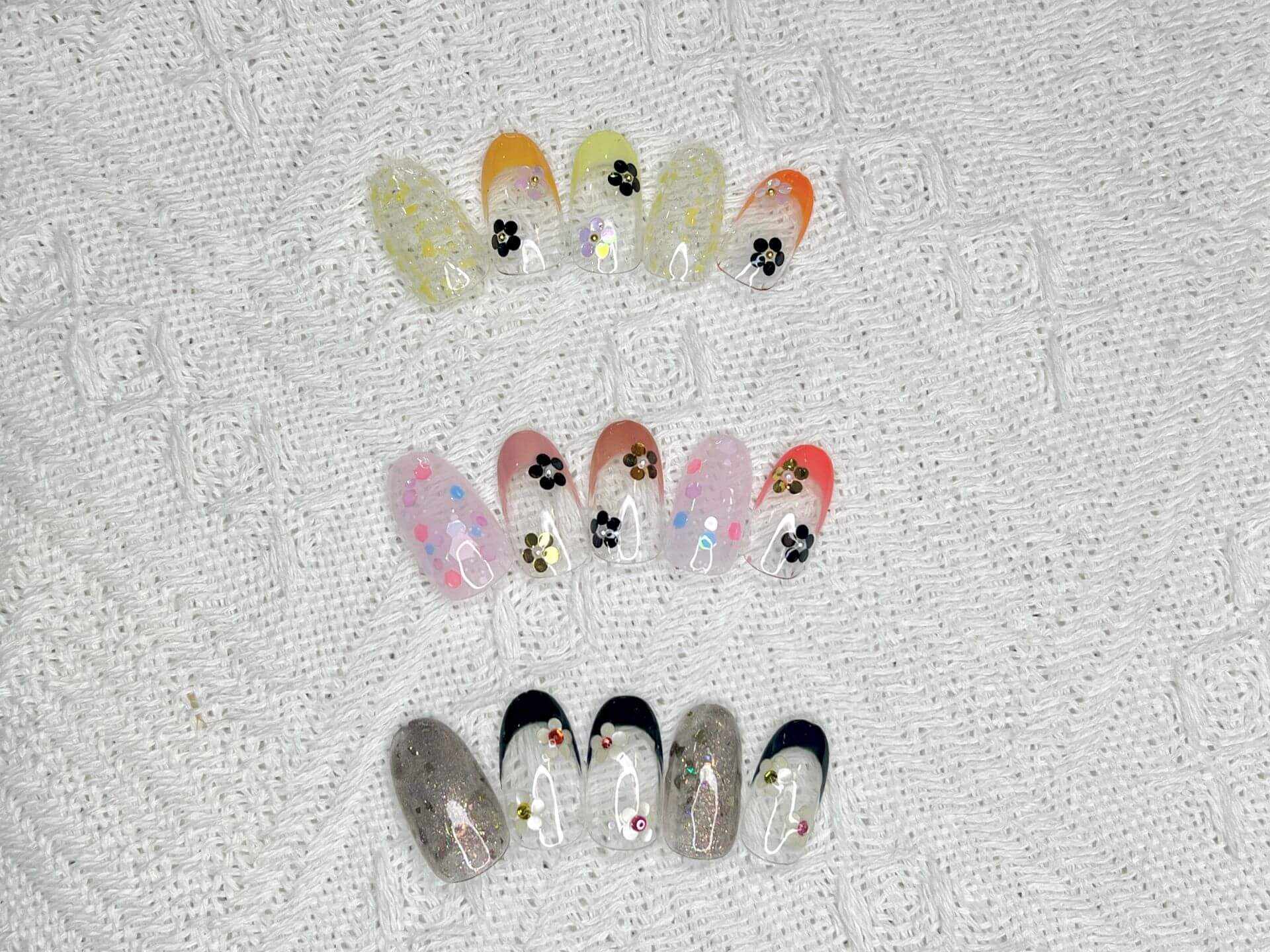 Mani A French x holo flower nails
